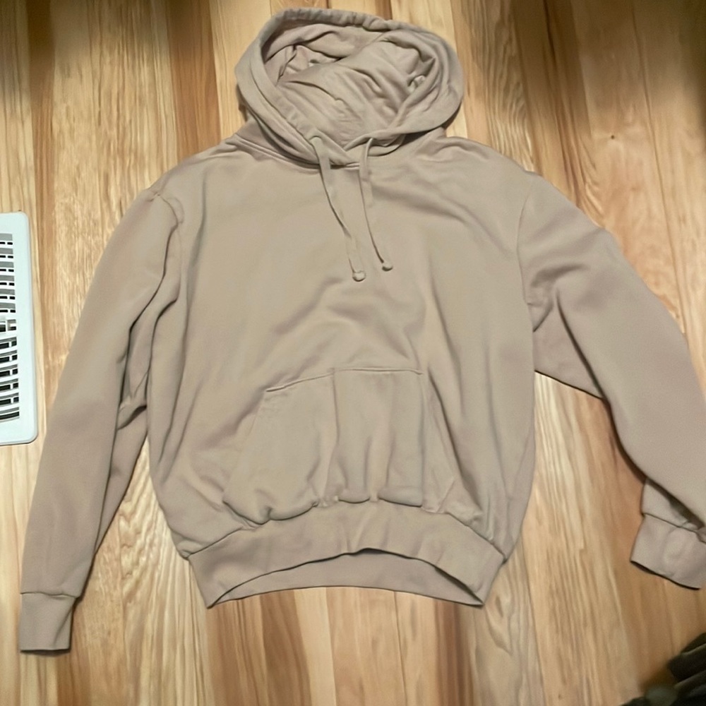 BEIGE HOODIE (WORN)